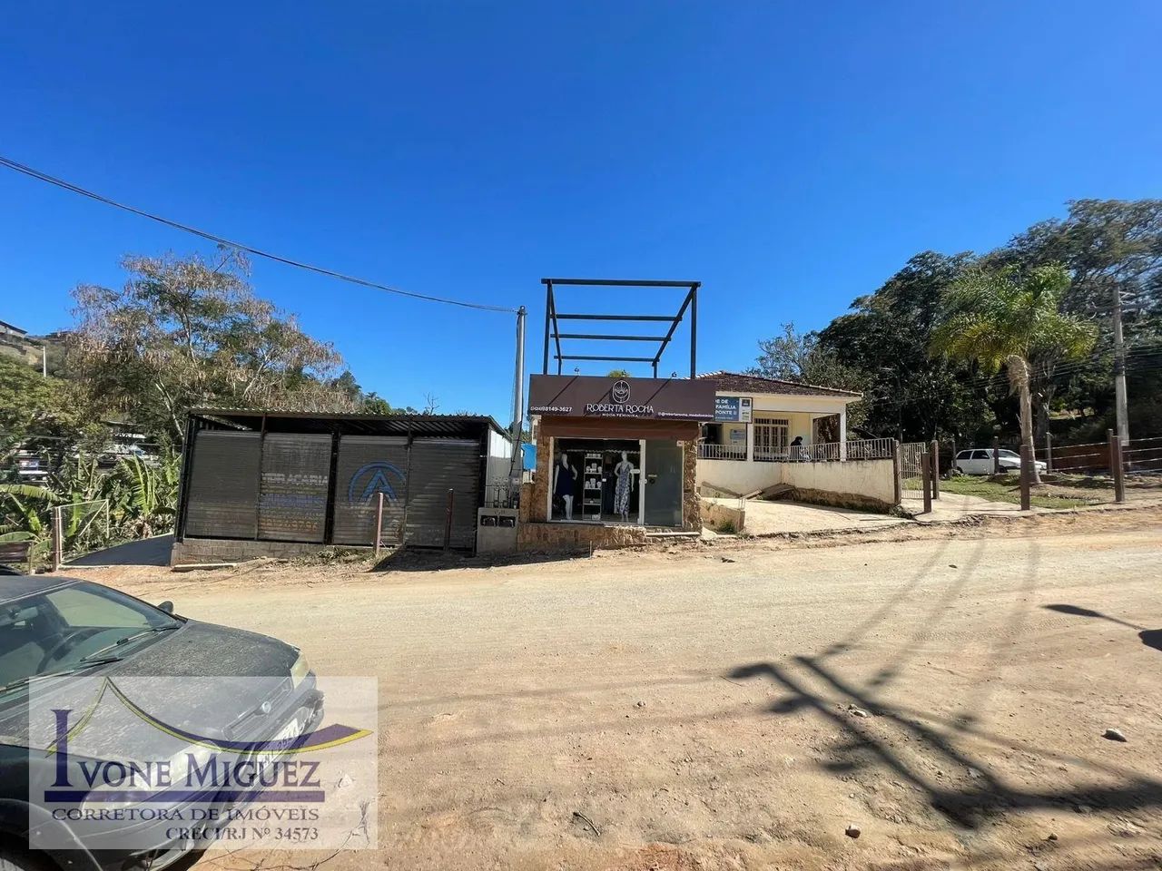 Casa Comercial em Praça da Ponte - Miguel Pereira, RJ
