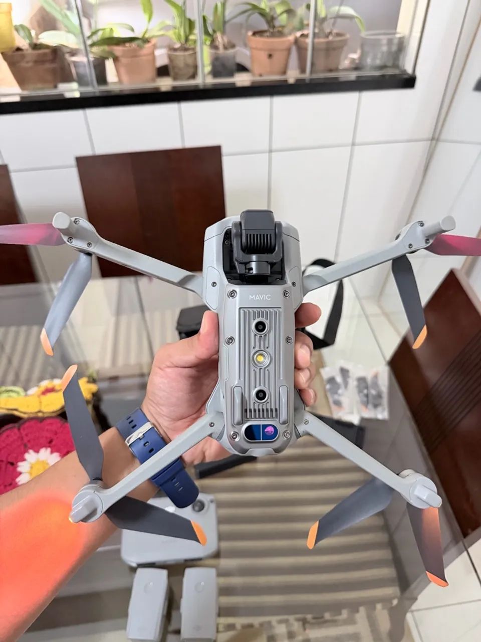 DRONE DJI AIR 2 COMBO - IMPECÁVEL  - Foto 4