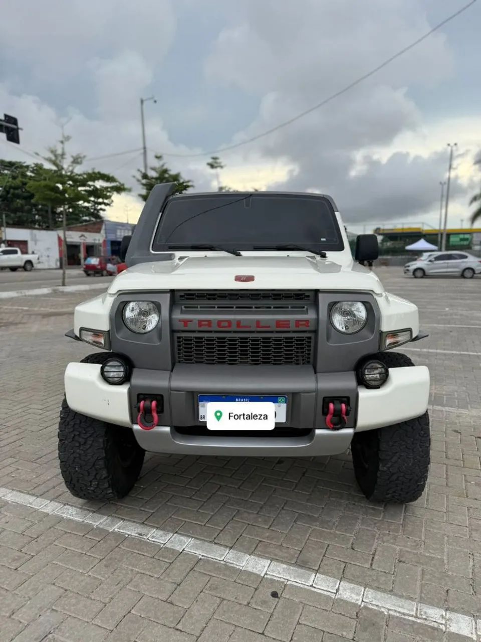 Troller T-4 2018