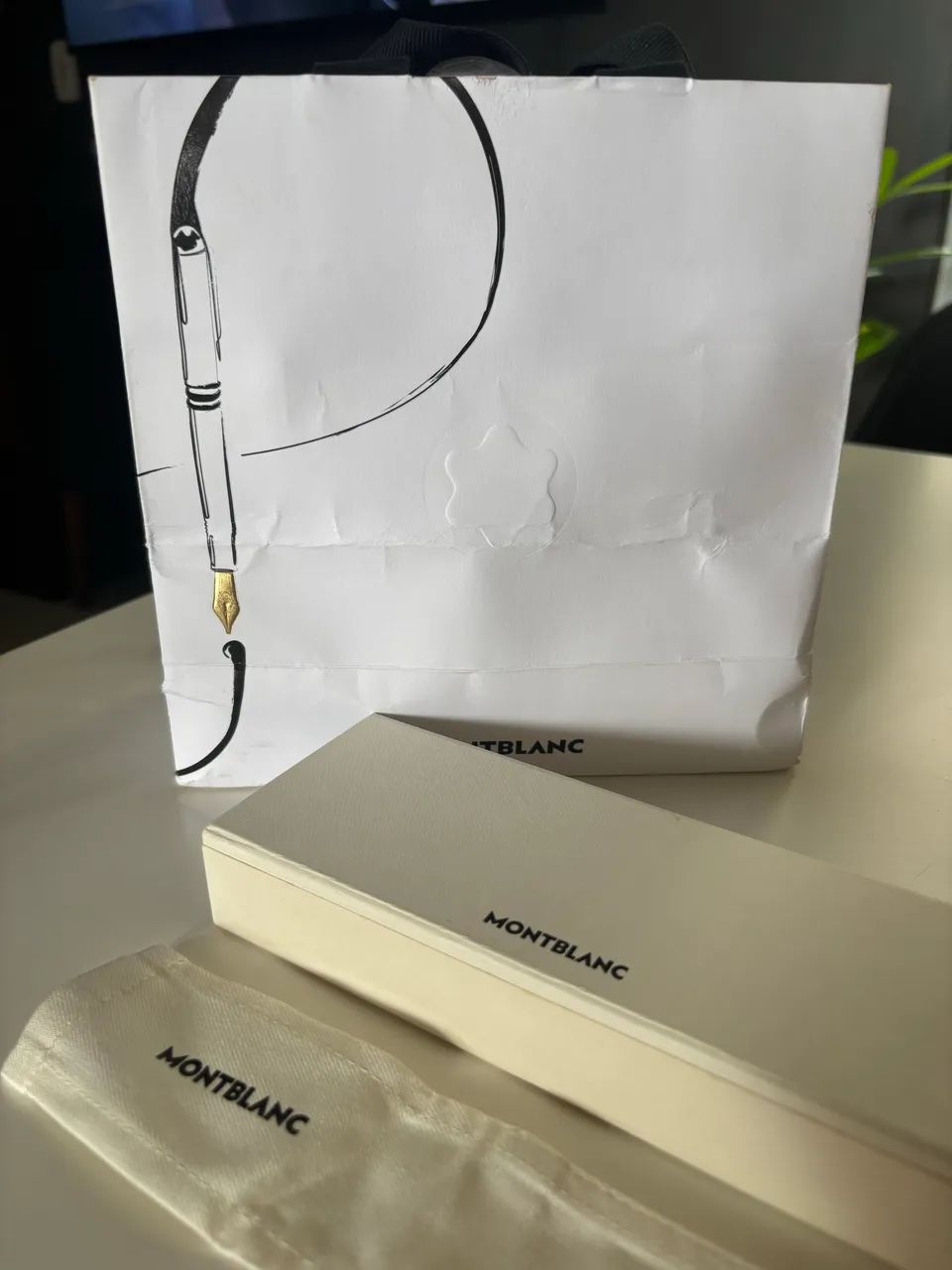 Caneta Montblanc Original Meisterstück Preta com Caixa Completa