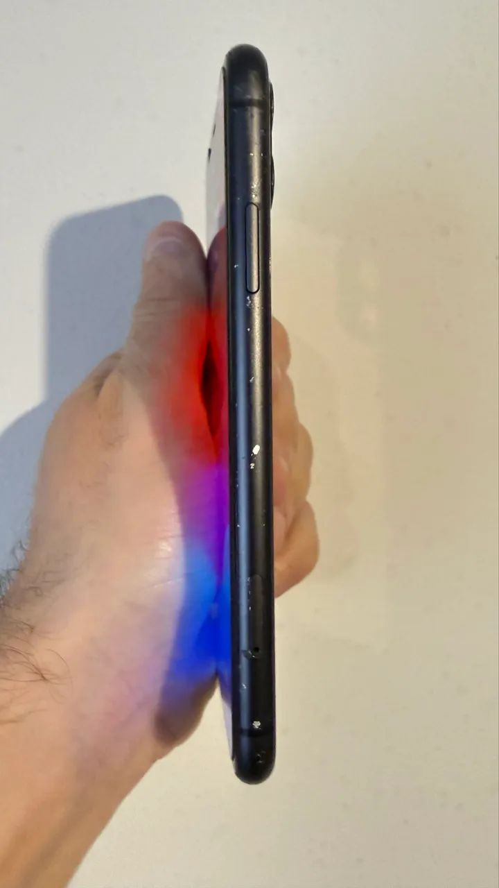 iPhone 11 128GB - R$ 1.100 - Foto 3