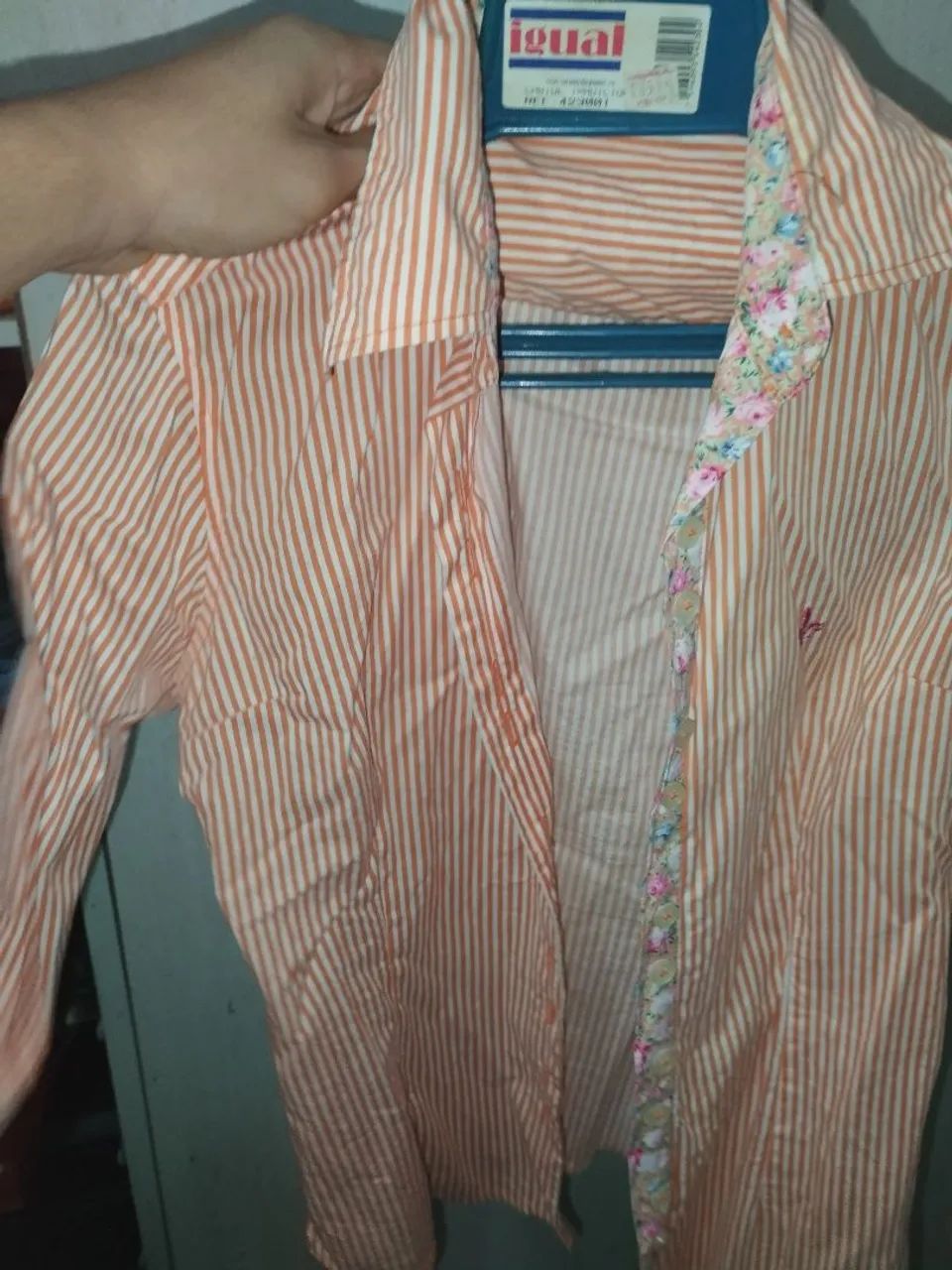 Camisa com botão 
