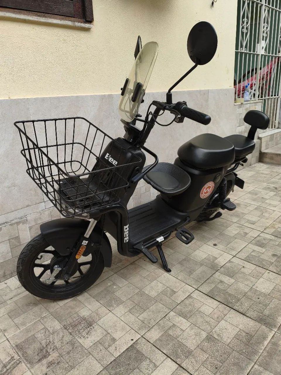 Bee S1
