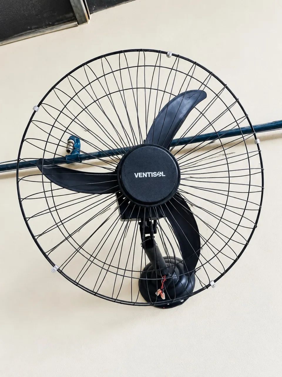 Lote com 3 Ventiladores de Parede 60cm - Usados e Funcionando - Foto 2