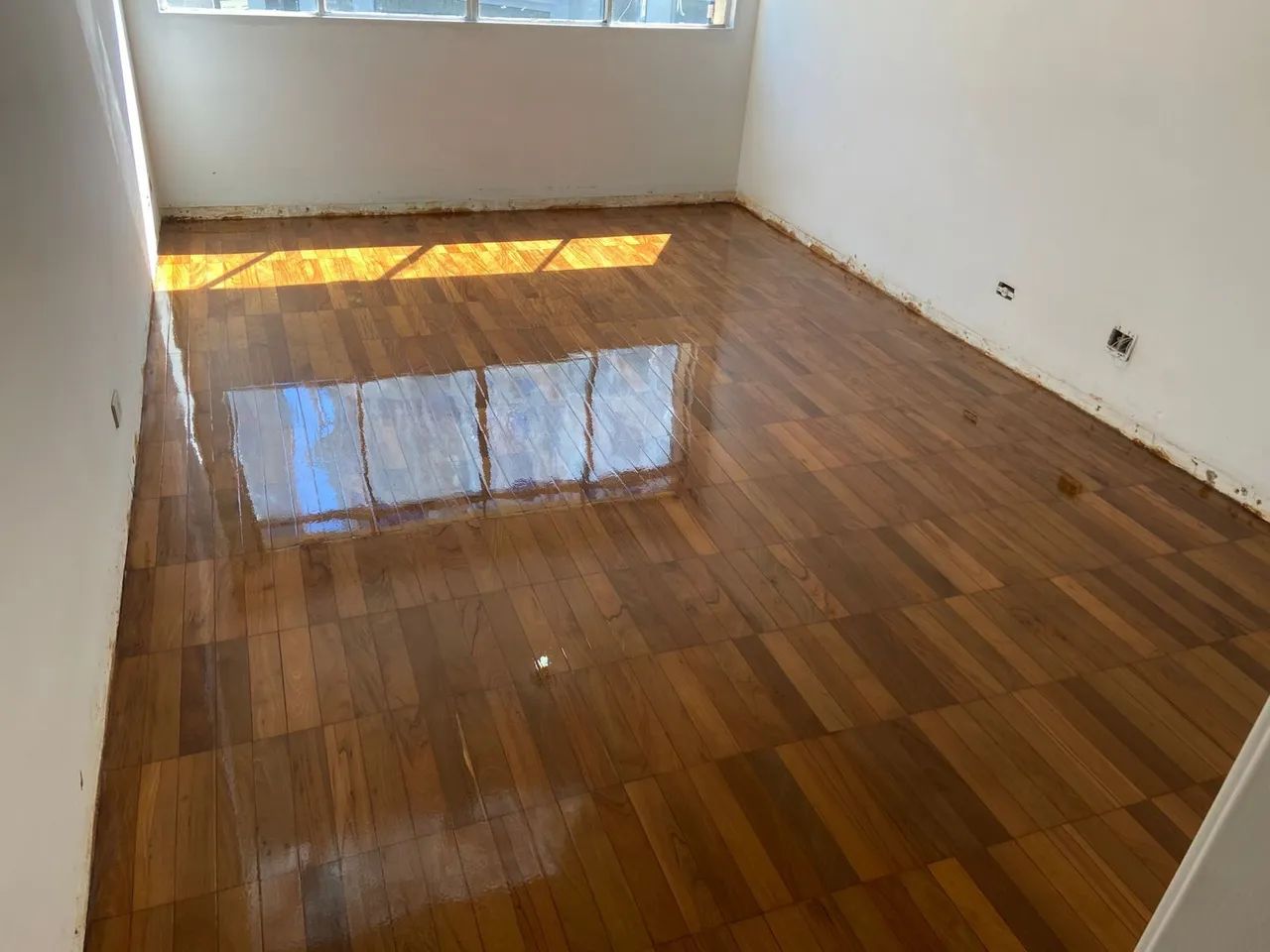 Lixamento de tacos decks e assoalho de madeira 