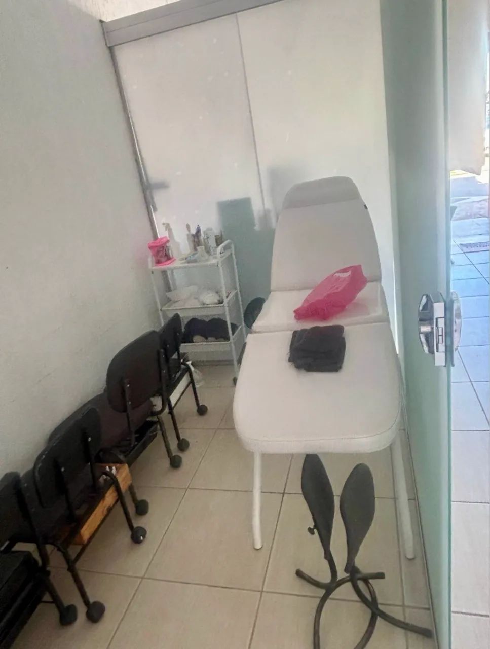 Salão Esmalteria Completa à Venda com Clientela Fiel e Excelente Localização - Foto 3