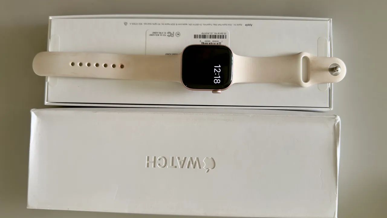 Apple Watch Series 10 GPS ? Caixa ouro rosa de alumínio - 42 mm ? Pulseira branca - Foto 3