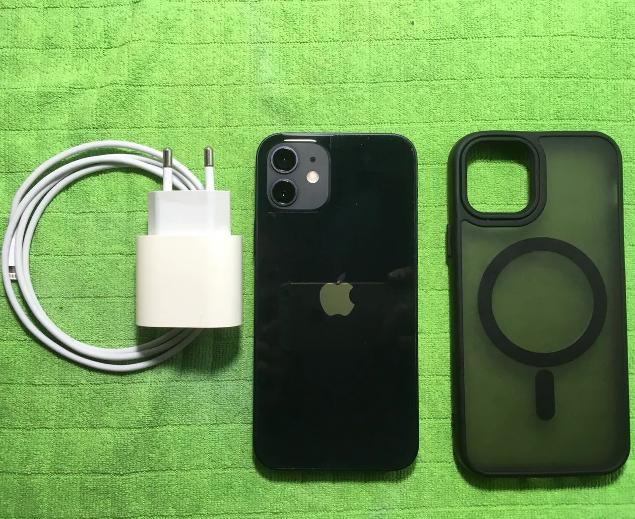iPhone 12 black de 128 gigas - Foto 4