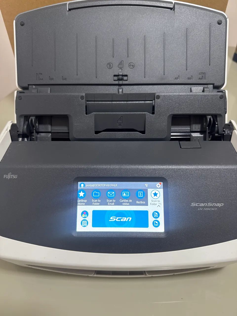 Este é um scanner de documentos Fujitsu ScanSnap iX1600 na cor branca. - Foto 2
