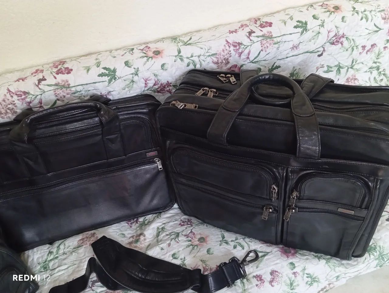 Conjunto de luxo Tumi de couro legítimo. - Foto 3