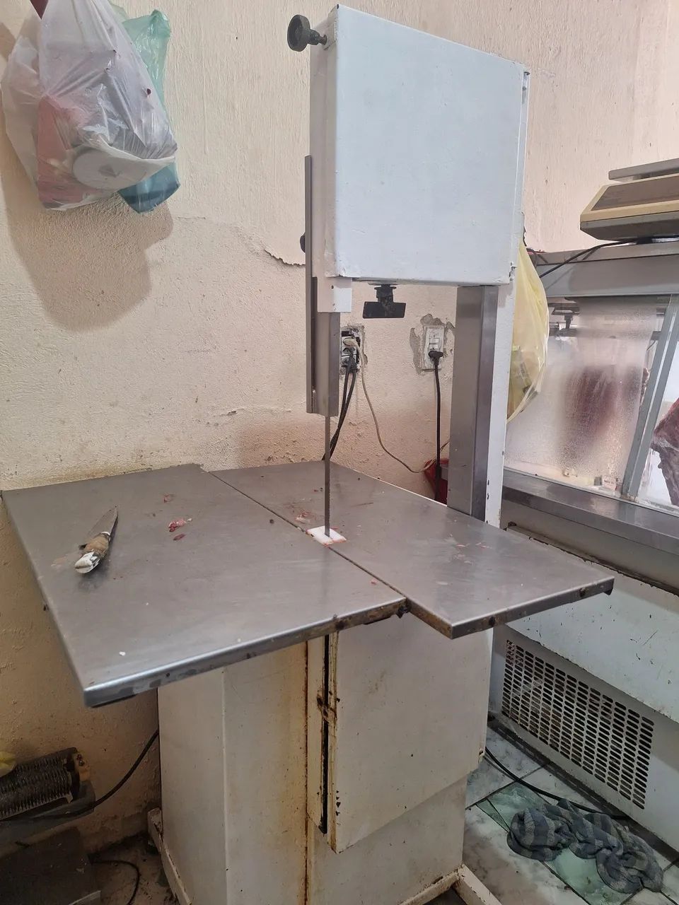 SERRA PARA CORTAR CARNE  - Foto 2