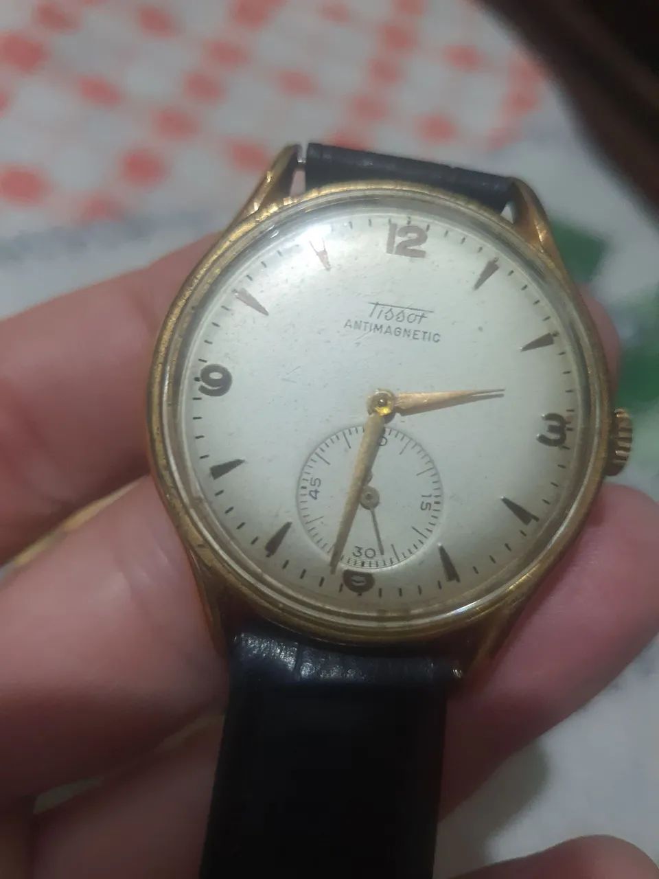 Tissot funcionando normalmente todo  chateado a  ouro  - Foto 3