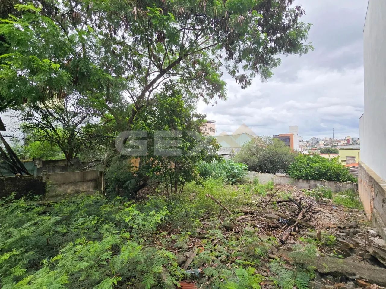 Terreno à venda no Centro com 470 m². - Foto 3