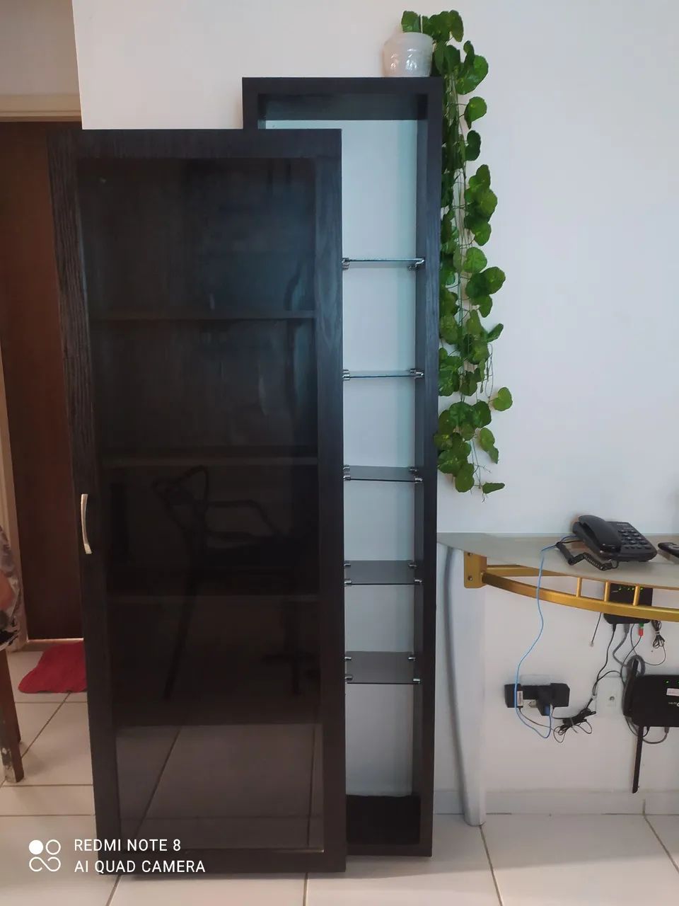 Cristaleira novíssima móvel planejado 