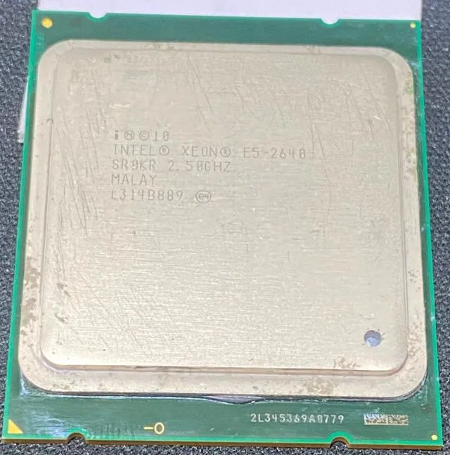 Processador Xeon E5-2640 v2 - 2.50 GHz. LGA2011 para DDR3