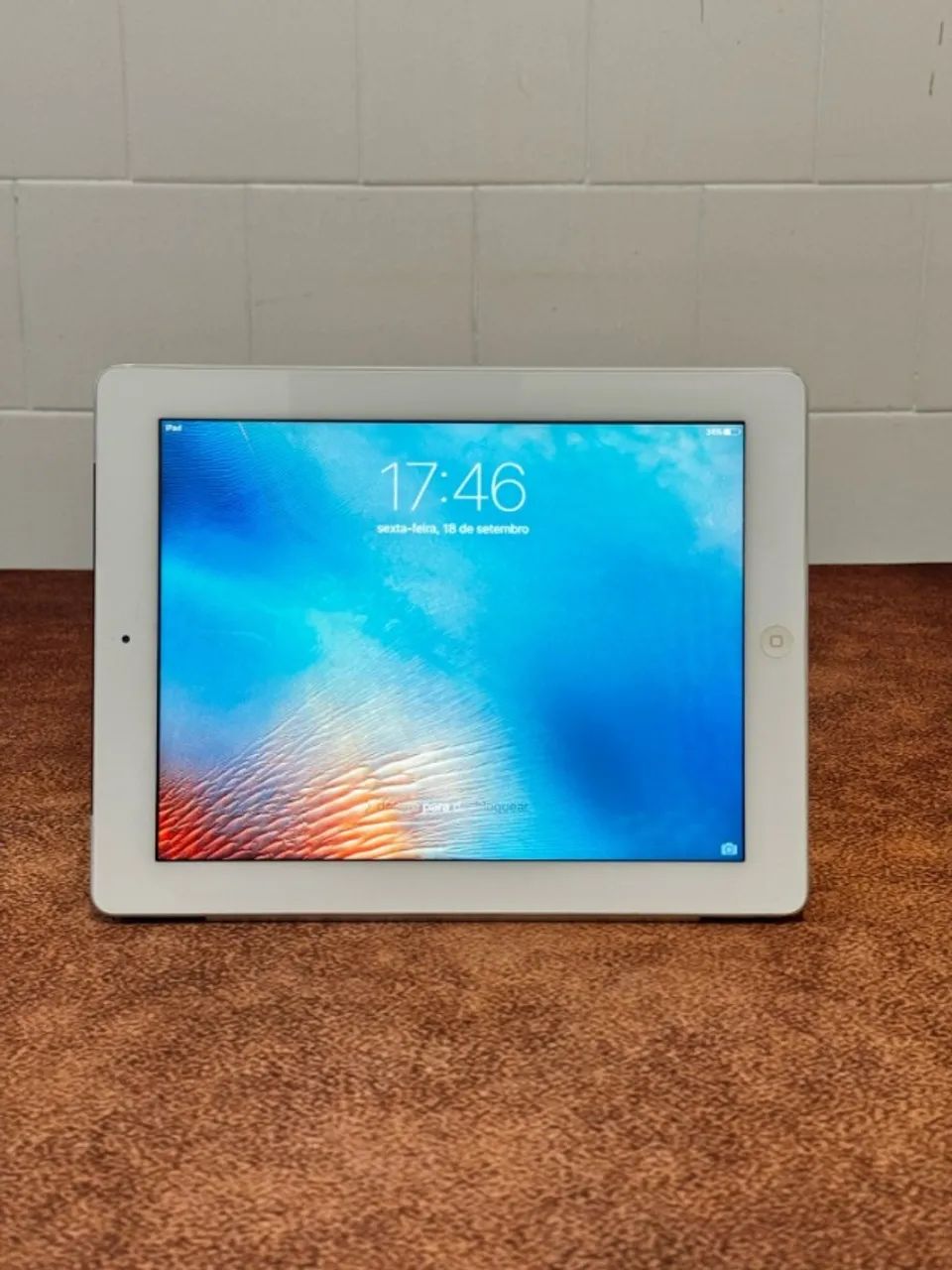 iPad 3ª geração MD371J/A 64GB Wi-Fi+Cellular iOS 9.3.5 (modelo JP)