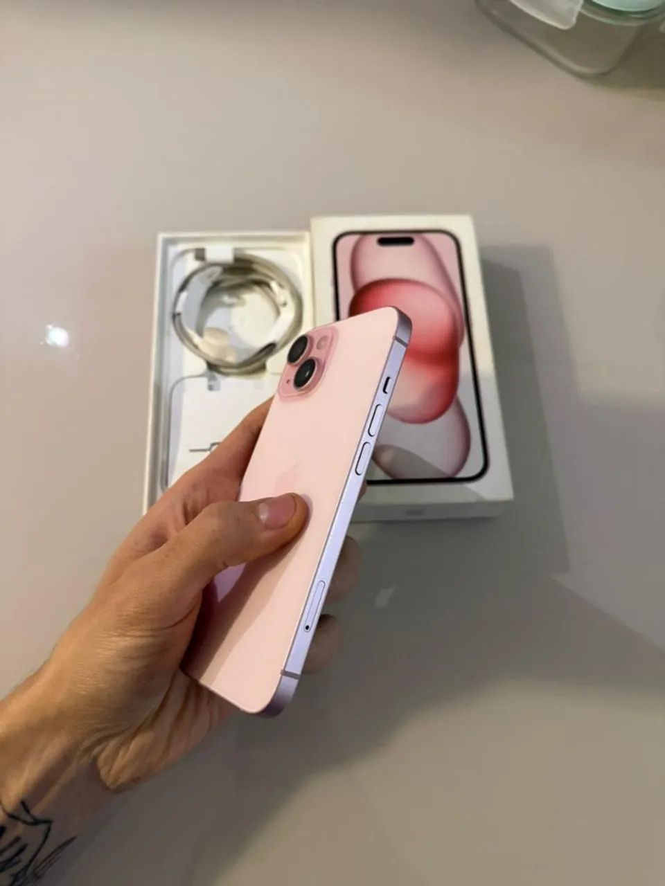 Iphone 15 rosa - Foto 2