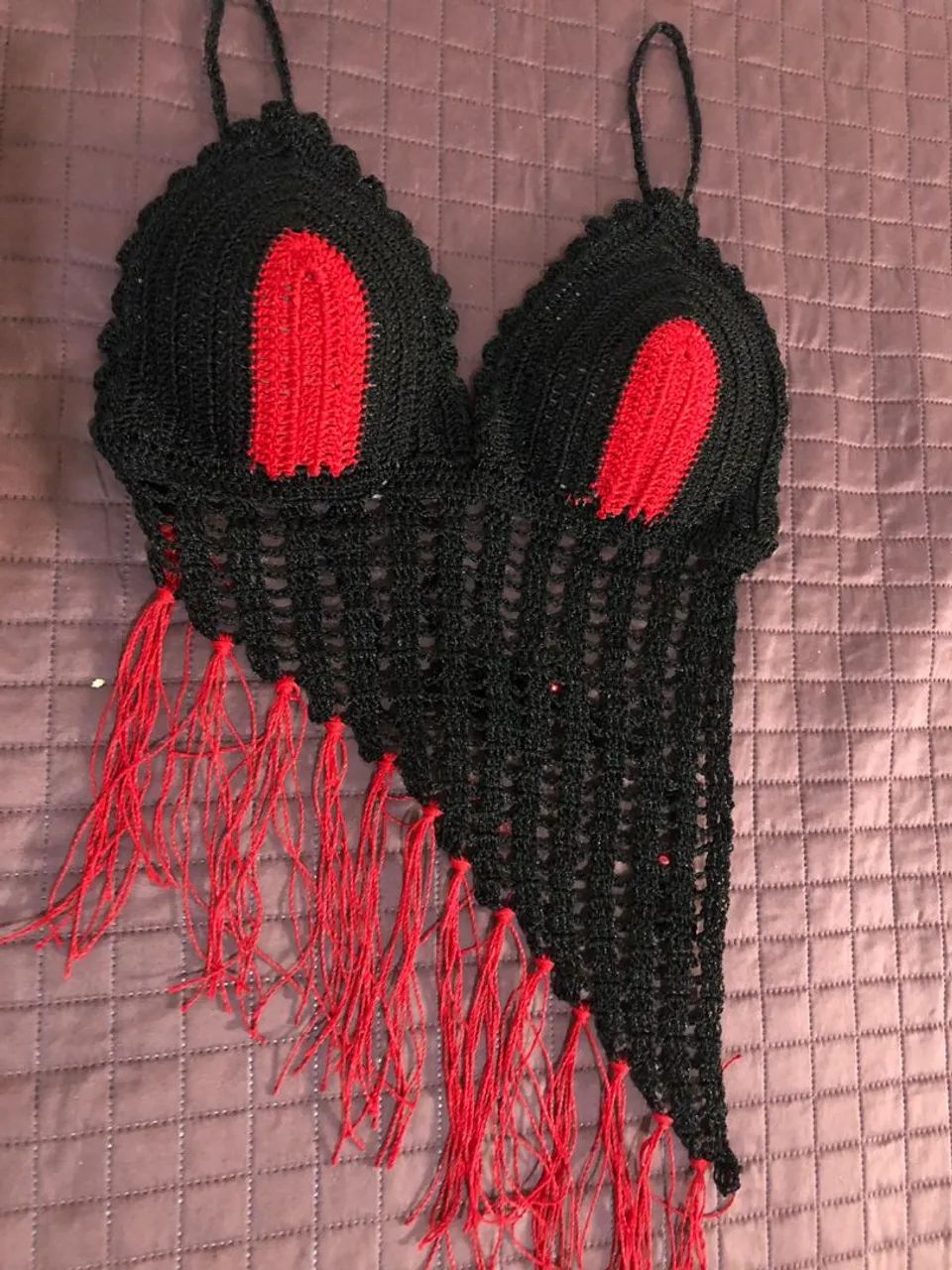 Saída de banho e roupas e outros feitos de crochê  - Foto 4
