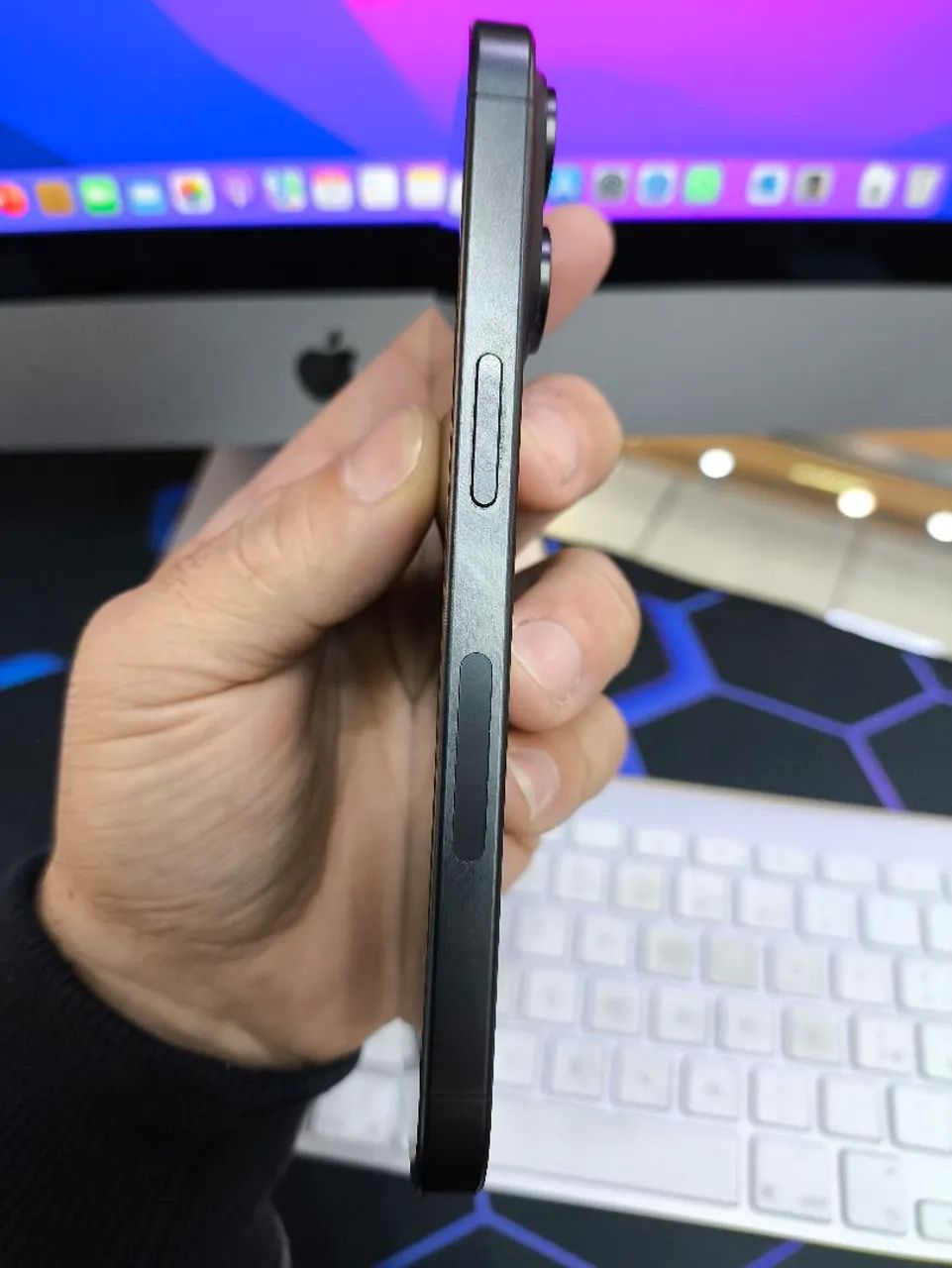 iPhone 15 pro 256gb - Foto 3