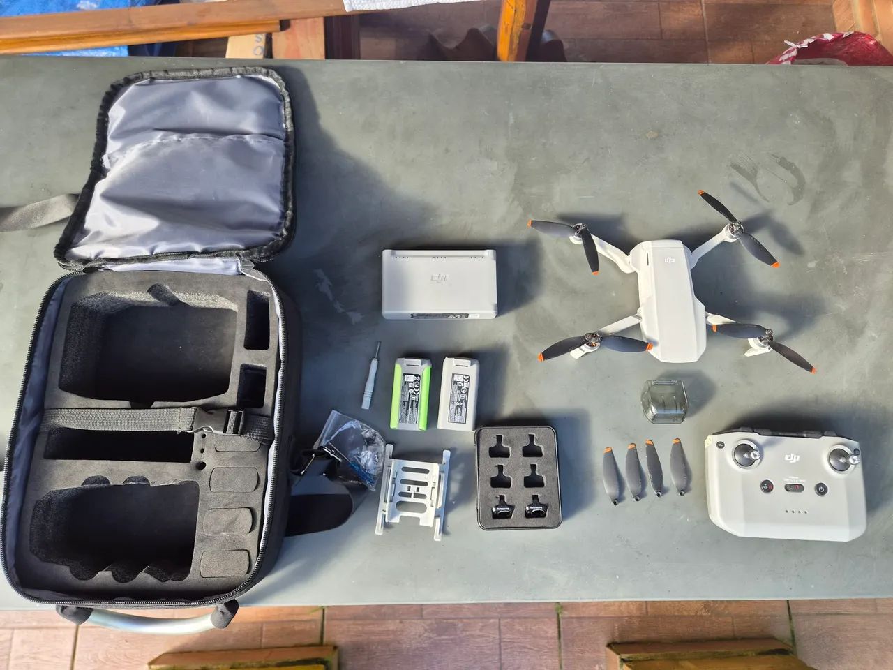 Vendo ou troco drone dji mini 2 se 