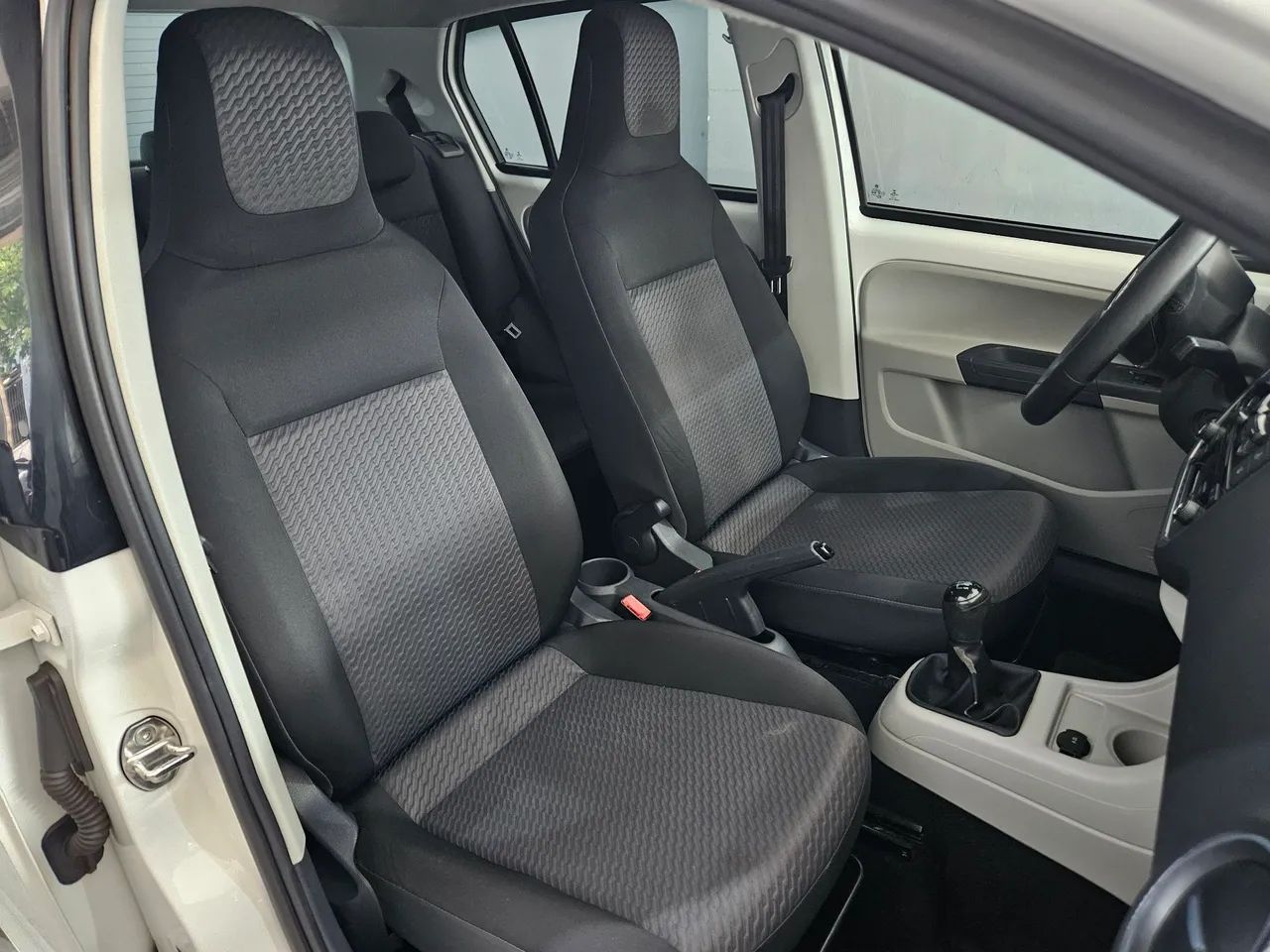 Volkswagen up! move 1.0 Total Flex 12V 5p, foto 7 de 19