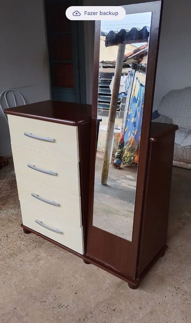 Cômoda com espelho 4 gavetas 