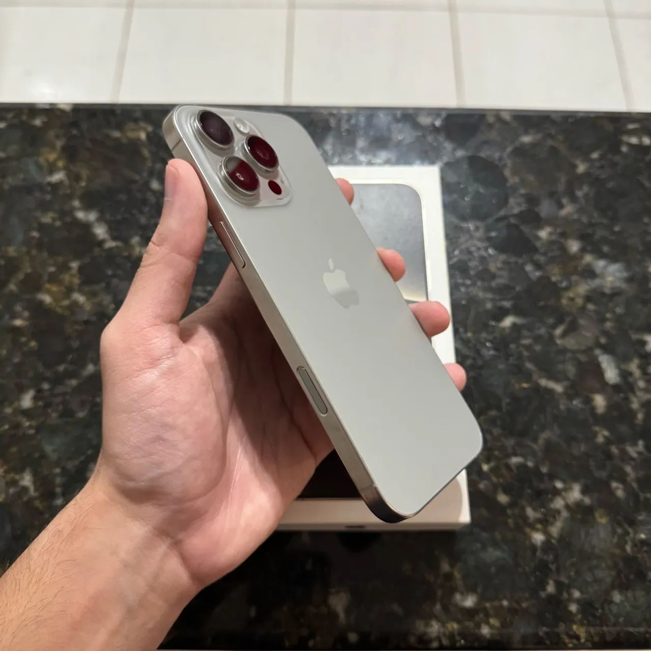 iPhone 16 Pro Max 256gb - Foto 2