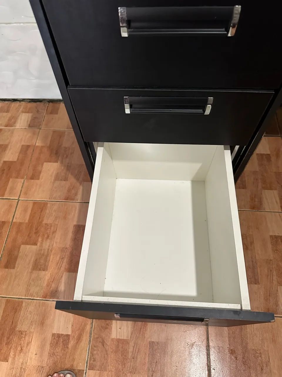 Mesa escrivaninha preta - Foto 3