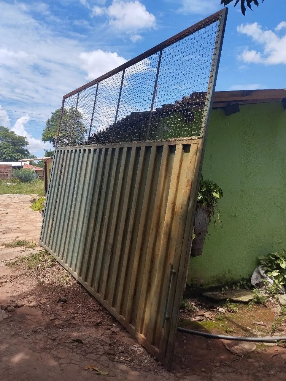 Portão grande 3, 80 de altura por 4, 90 de comprimento 
