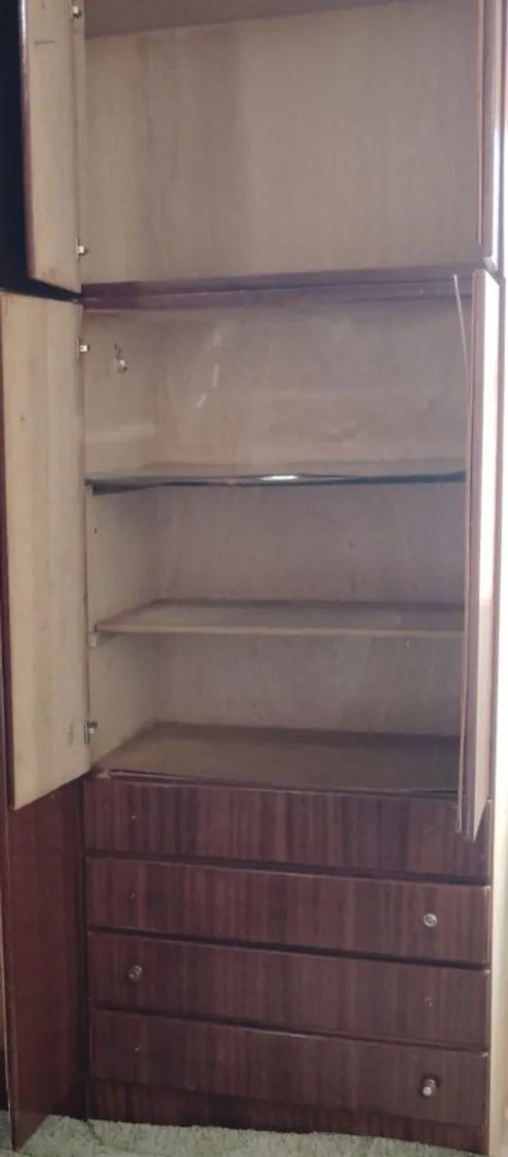 Guarda roupa de Madeira  - Foto 2