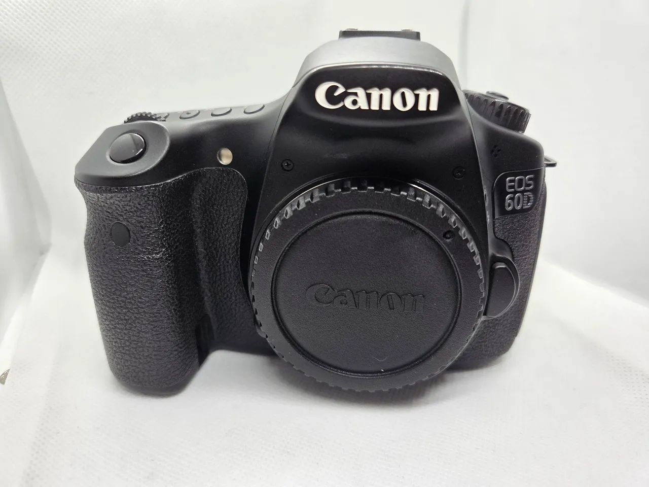 Canon 60D, com 12 mil cliques