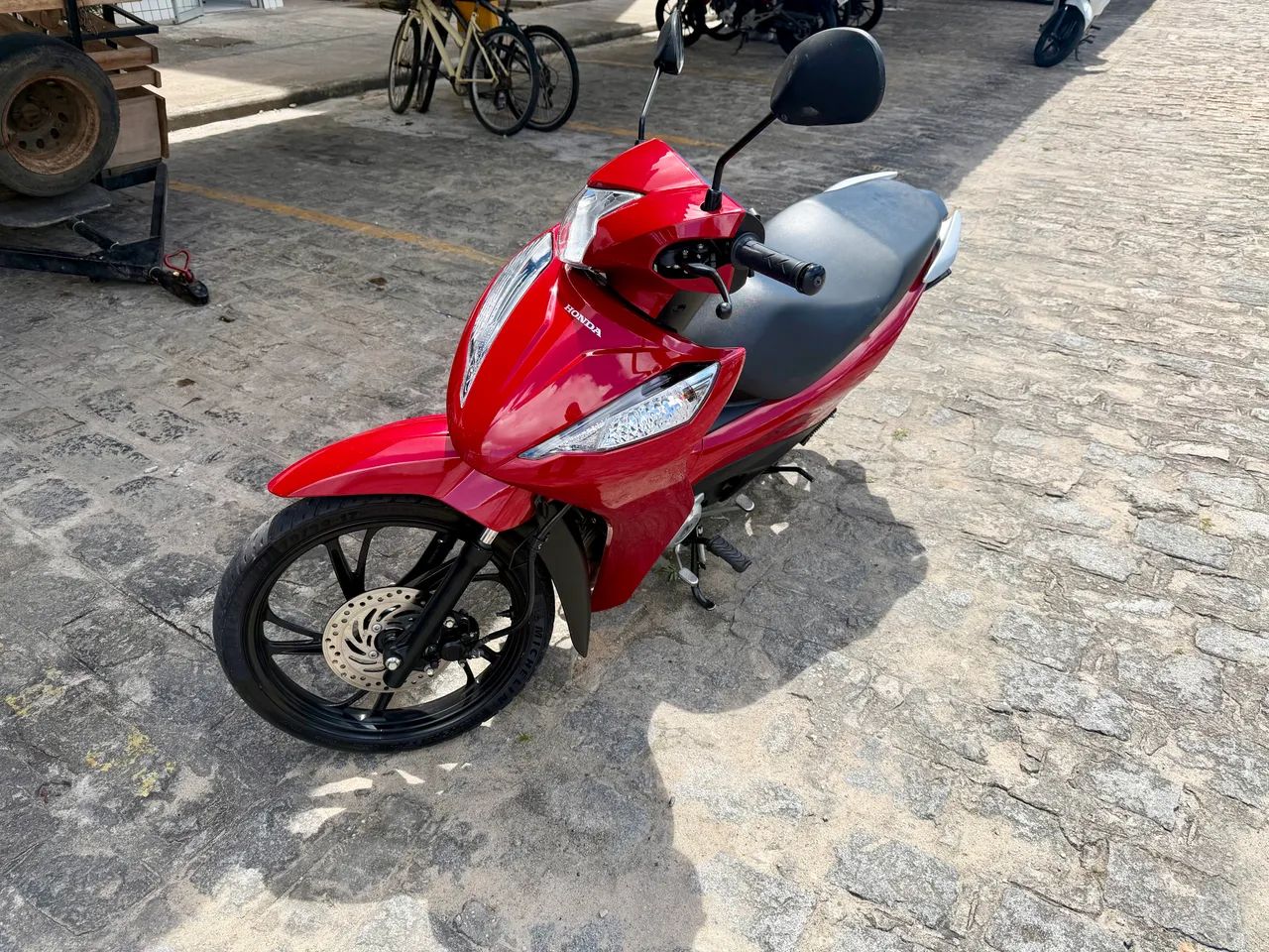 Vende-se biz ex 125 