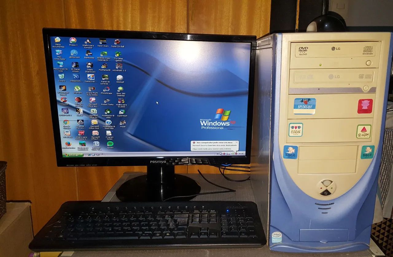 Computador antigo windows xp + peças de brinde 403064566548408322