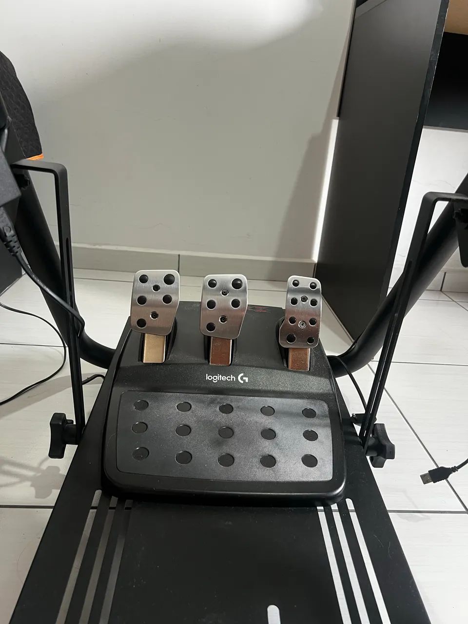 Controle Logitech volante ps4, ps5 e pc  - Foto 3