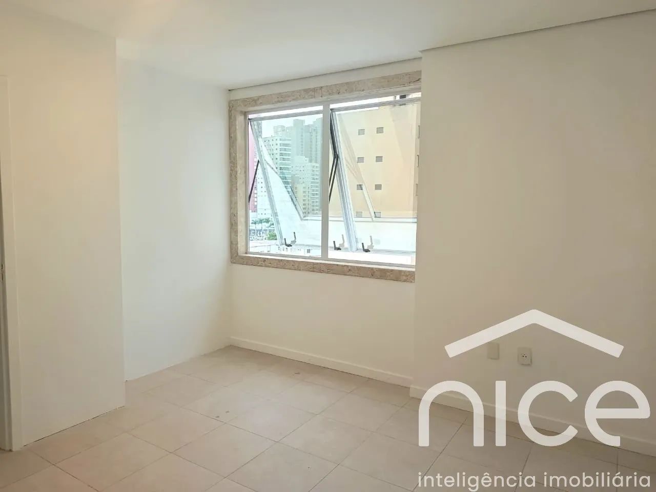 Sala comercial para locação, bairro centro, Itajaí-SC - Foto 4