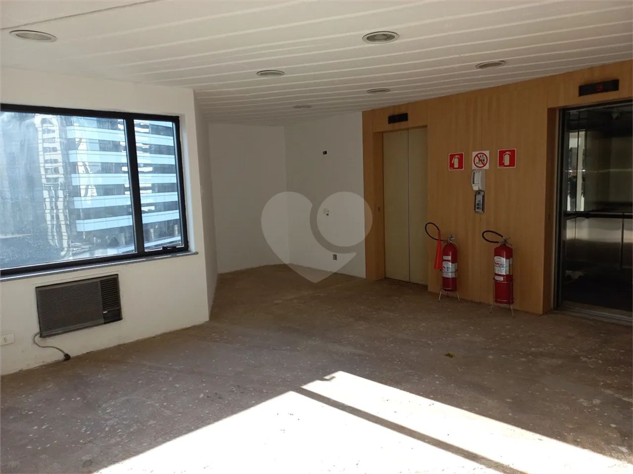 Salas com 1 quartos para locação em Cidade monções - SP