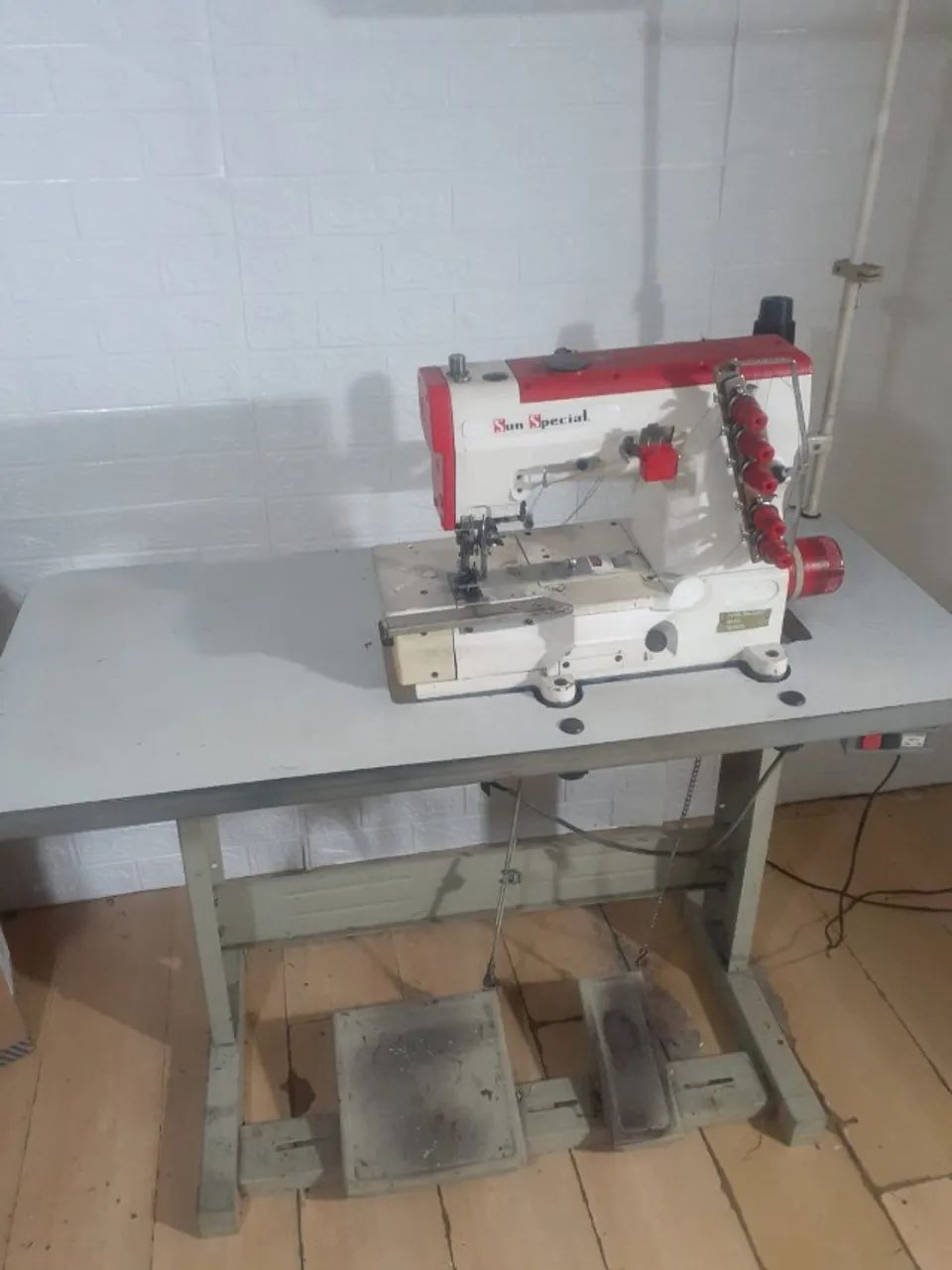 Máquina de costura - Foto 3