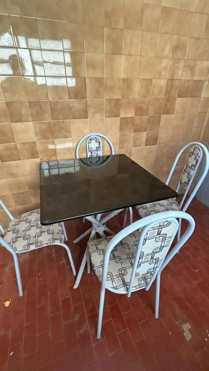 Conjunto de Mesa de jantar quadrada com cadeiras - Foto 2