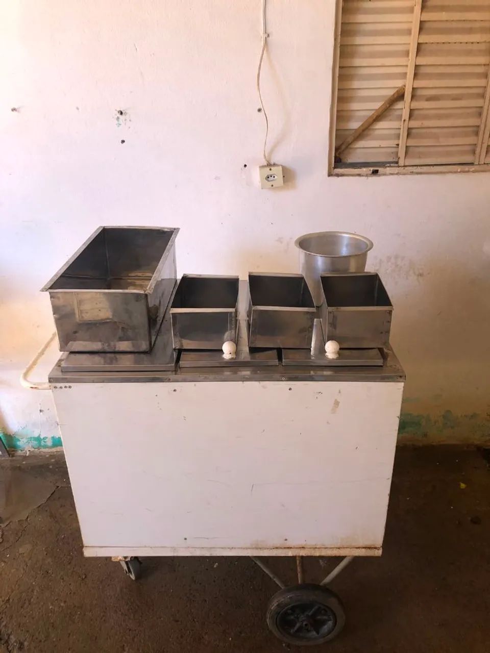 Carrinho de cachorro quente 