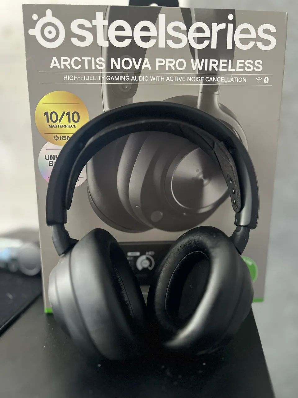 Headset Arctis Nova Pro Wireless 2 meses de uso