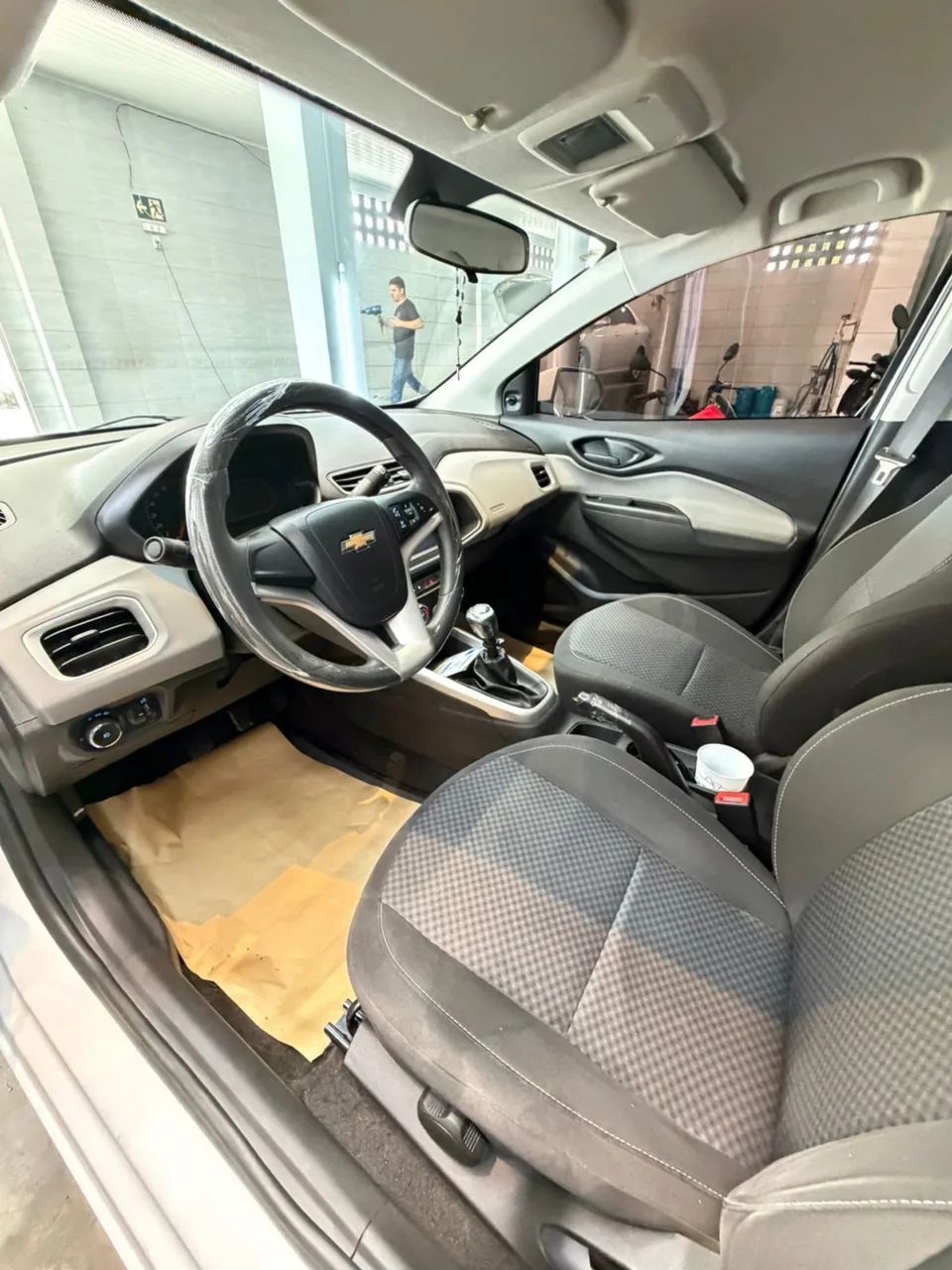 Chevrolet Onix Hatch LT 1.0 8V Flex Mec. 4P 2018 - Foto 5