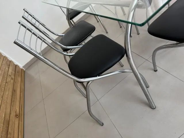 Mesa de Jantar de Vidro com 6 Cadeiras - Foto 5