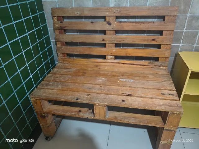 Sofa dos lugar com rodinhas. - Foto 2