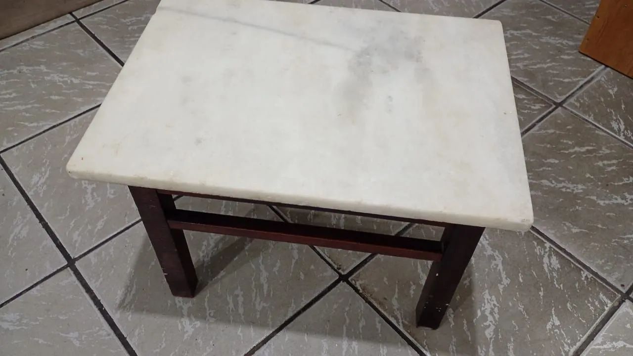 Mesa centro tampo mármore 