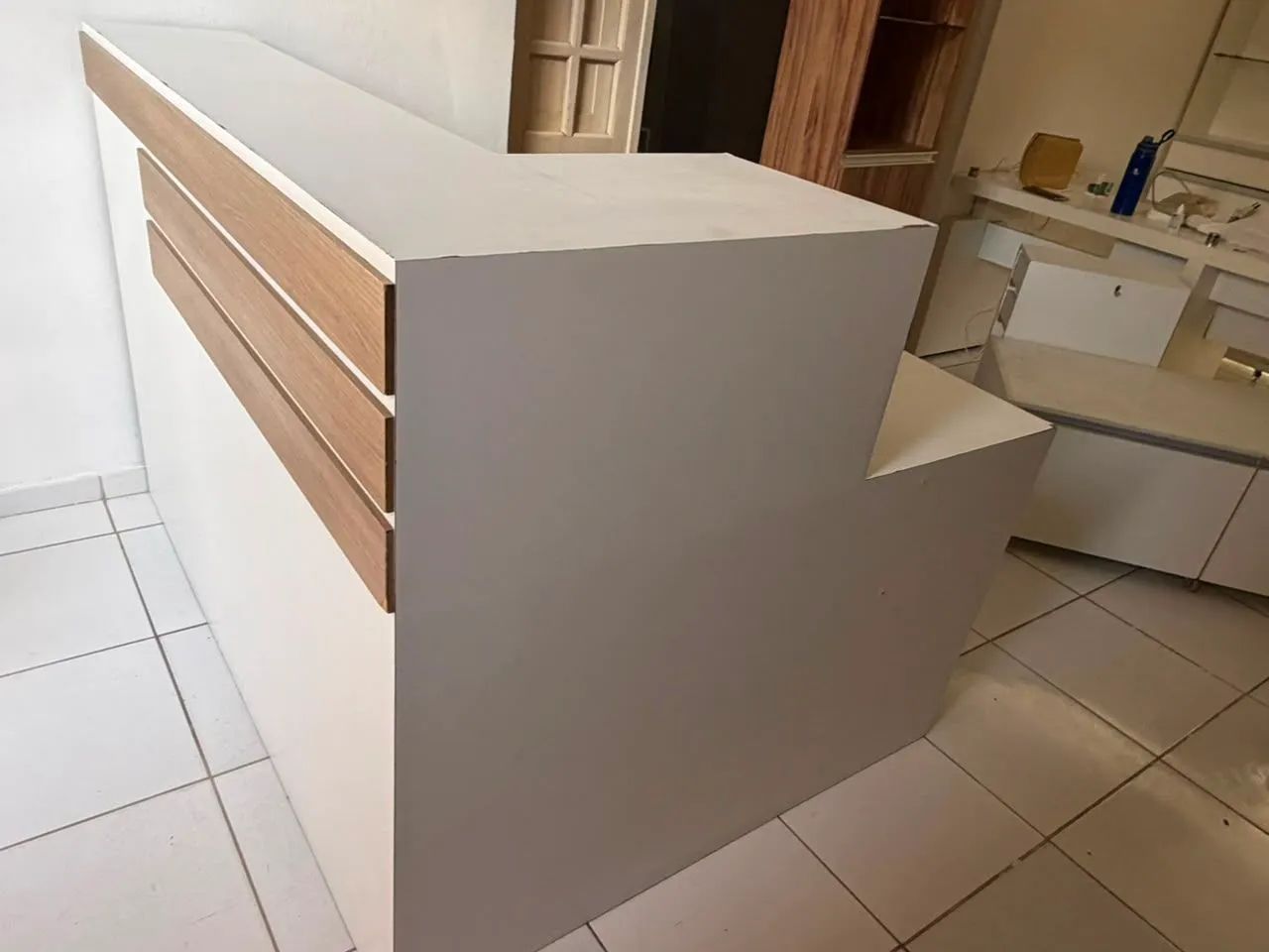 Balcão de atendimento em MDF - Foto 3