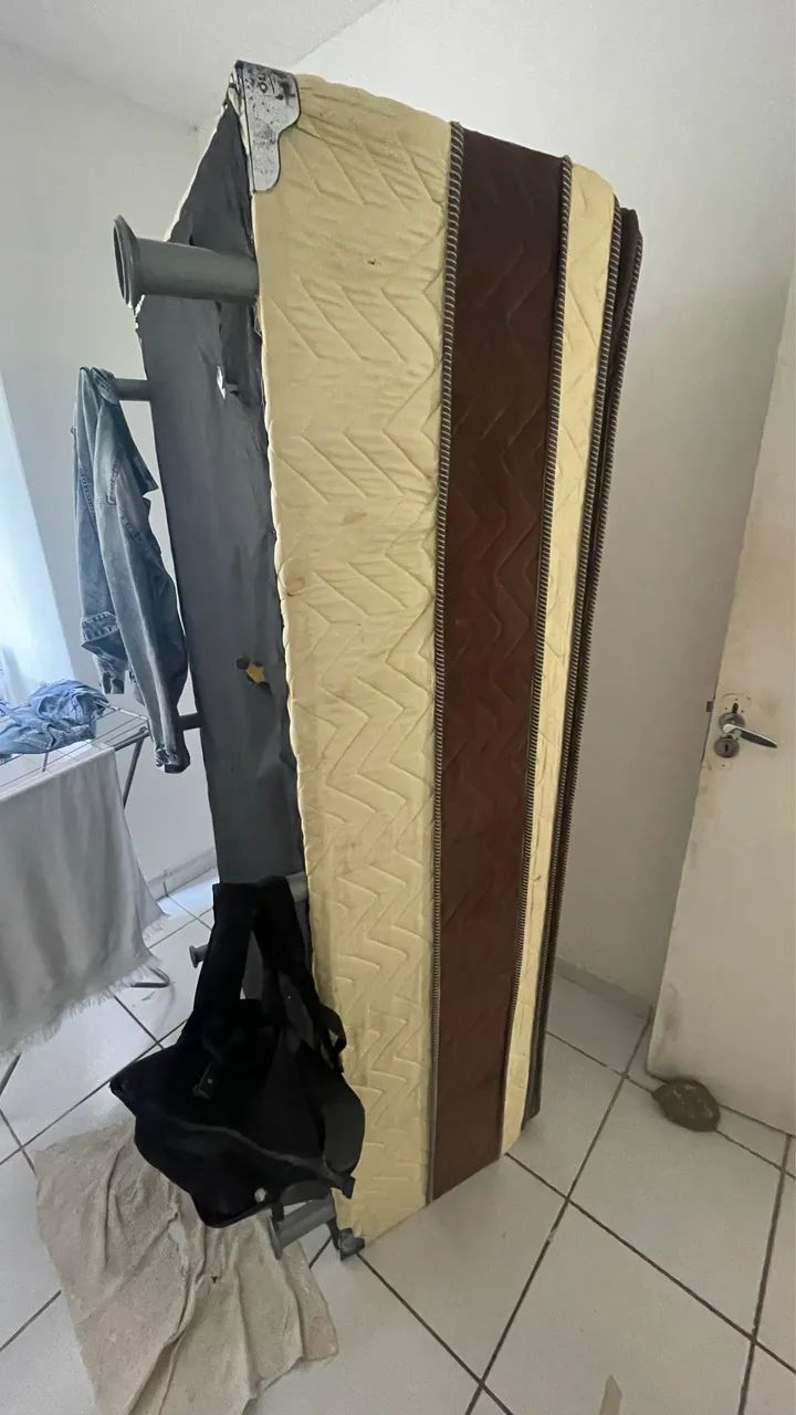 Vendo colchão unibox EUROSONO - Foto 4