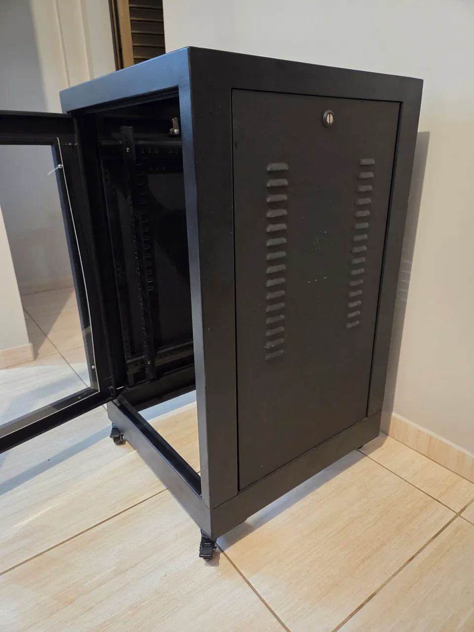 Rack servidor rede telefonia - Foto 4