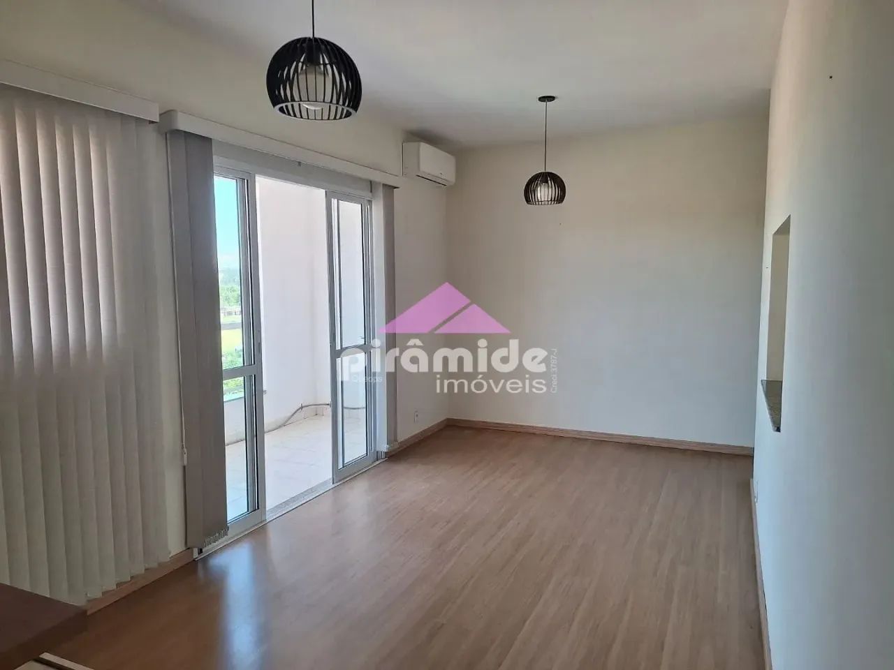 Apartamento com 2 dormitórios para venda - Centro - Jacareí/SP