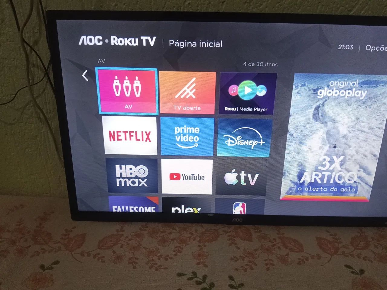 Vendo ou troco esse tv smart em máquina de lavar - Foto 3