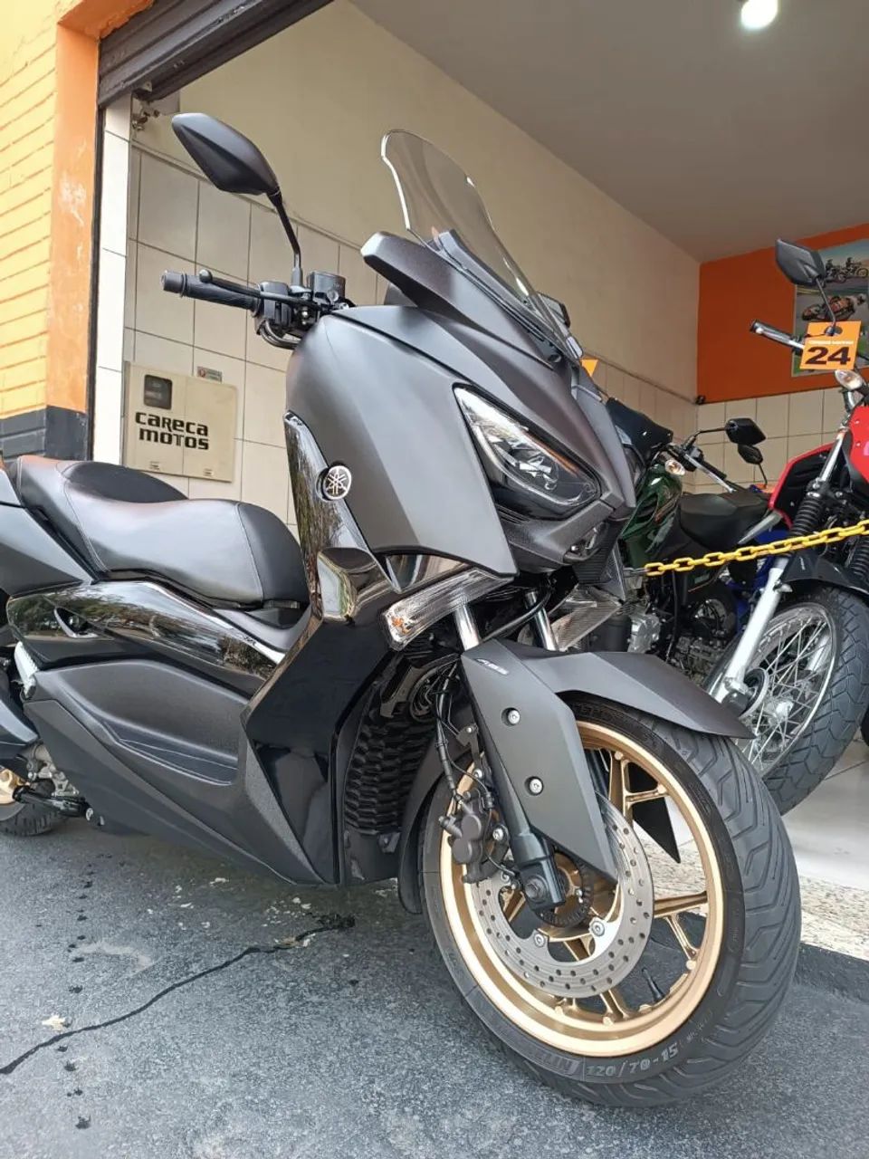XMAX 250 2021 preta  - Foto 3